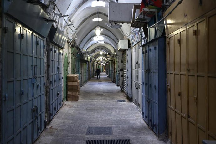 Tiendas cerradas en Jerusalén Este en medio de una huelga convocada el 7 de abril de 2025 para protestar contra la ofensiva del Ejército de Israel contra la Franja de Gaza