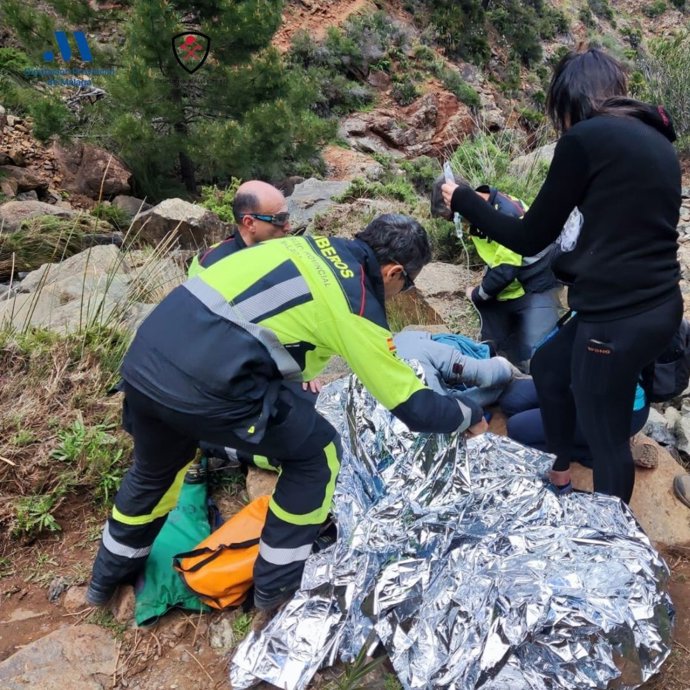 Imagen del rescate en el sendero de las cascadas en la Sierra de las Nieves.