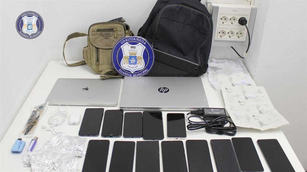 Material incautado por las Guardia Municipal de San Sebastián