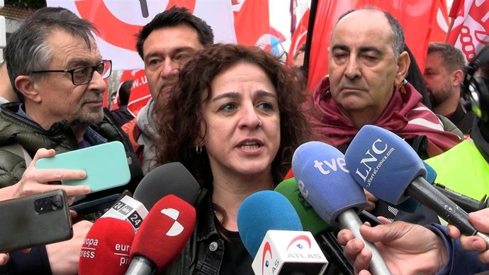 Archivo - La secretaria general de CCOO León el pasado domingo en la manifestación por el futuro de León.