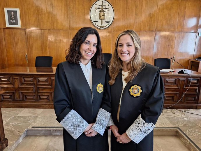 Las magistradas Sandra Nieto y Teresa Gayá.