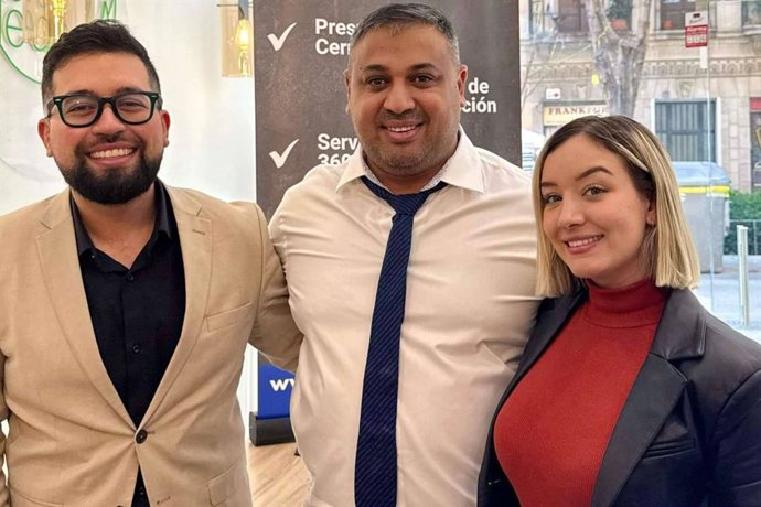 Manitas a Domicilio llega a Sant Cugat y Rubí de la mano de Juan Duque y Fabiana Palacio