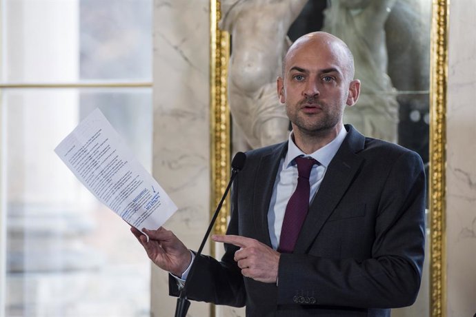Arquivo - 19 de novembro de 2024, Varsóvia, Voivodia de Masóvia, Polônia: O Ministro das Relações Exteriores da França, Jean-Noel Barrot, fala durante a coletiva de imprensa da reunião dos ministros das Relações Exteriores da Europa em Varsóvia. Na terça-