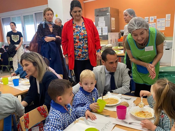 Visita al colegio Sixto Sigler.