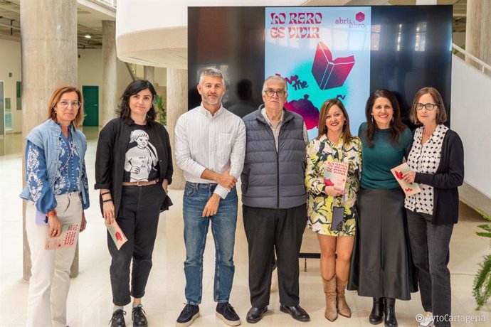 La Semana del Libro de Cartagena homenajea a Carmen Martín Gaite y programa actividades para todos los públicos