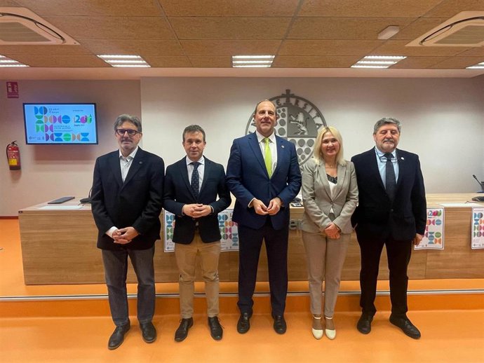 Presentación de la programación de la UJA con motivo del 1.200 aniversario de la capitalidad de Jaén.