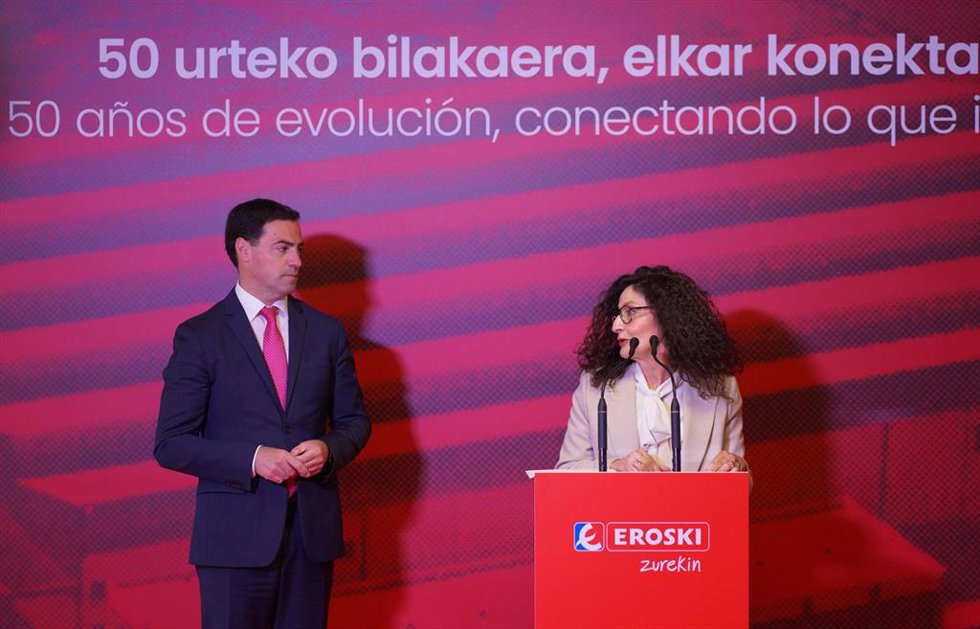 Visita del Lehendakari, Imanol Pradales, a la sede de Eroski en Elorrio