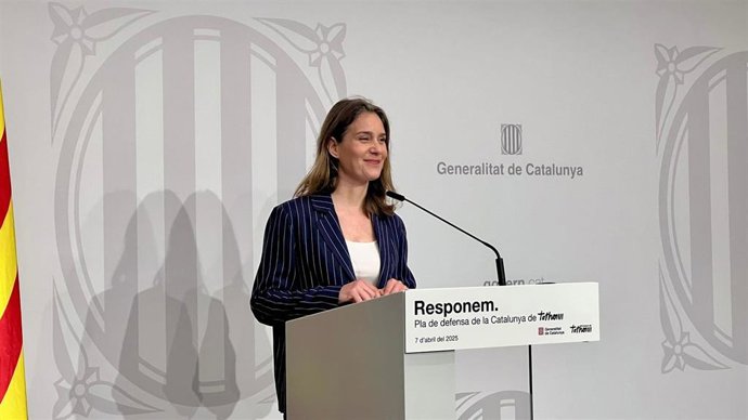 La líder de los Comuns en el Parlament, Jéssica Albiach, en una rueda de prensa en el Districte Administratiu