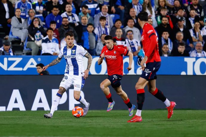 Dani Raba of CD Leganes in action during the Spanish League, LaLiga EA Sports, football match played between CD Leganes and CA Osasuna at Butarque stadium on April 07, 2025, in Leganes, Madrid, Spain.