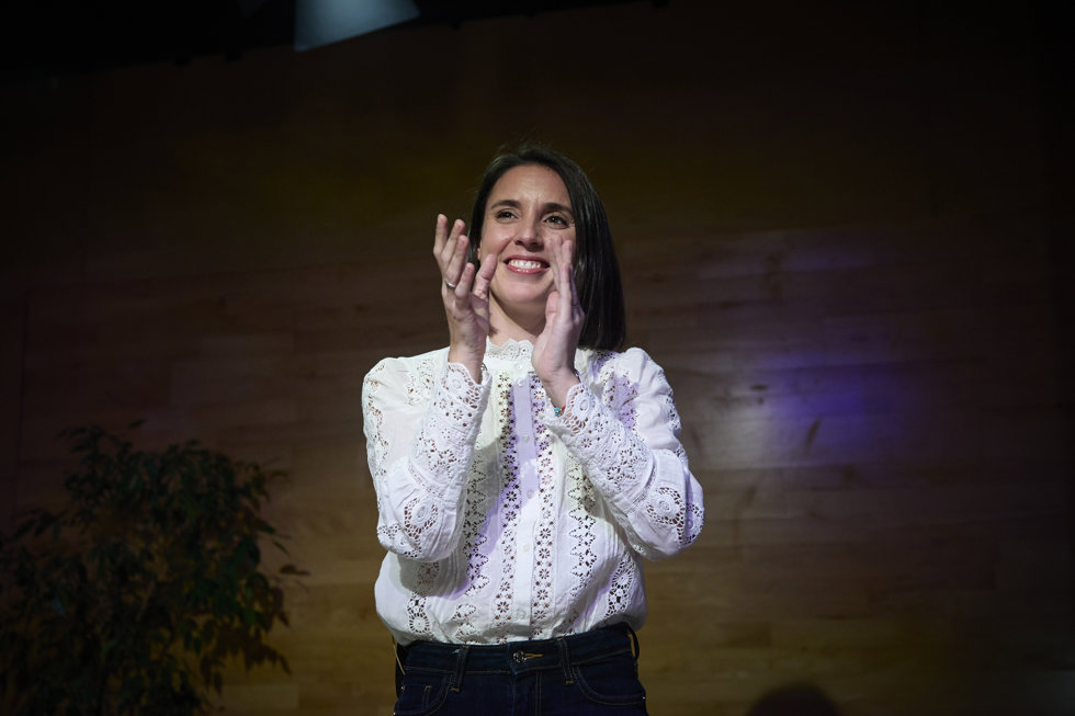 La exministra de igualdad y eurodiputada de Podemos, Irene Montero, durante la presentación de su nuevo libro 'Algo habremos hecho', en la Casa Encendida, a 11 de noviembre de 2024, en Madrid (España).