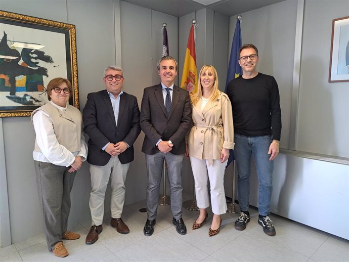 Catalina Ginart, Virgilio Moreno, Antoni Vera, Catalina Soler y Miquel Oliver.