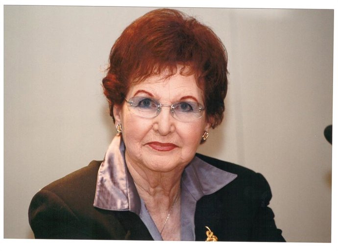 Maria Beneyto.