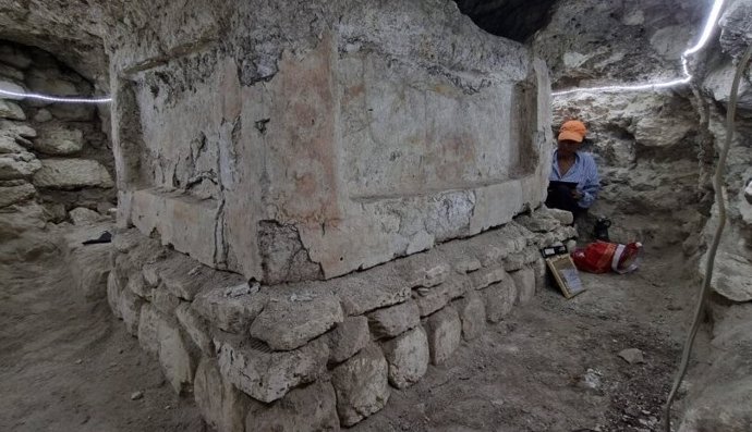 Altar teotihuacano descubieeto en las ruinas mayas de Tikal