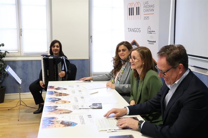 Un momento de la presentación del ciclo.