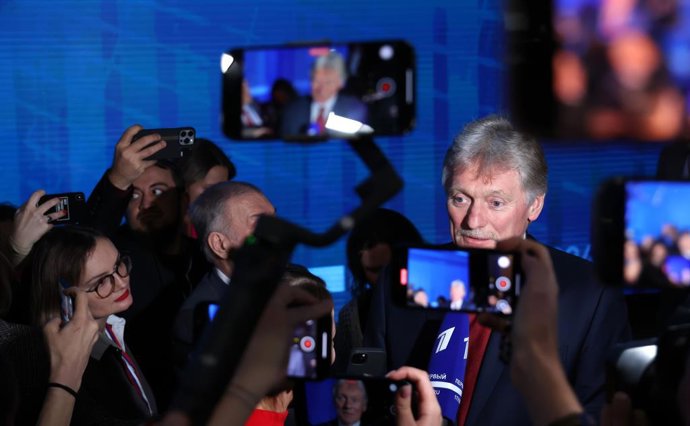 Archivo - Arquivo - 19 de dezembro de 2024: O porta-voz do Kremlin, Dmitry Peskov, responde a perguntas de jornalistas antes da conferência de imprensa anual de fim de ano do presidente russo, Vladimir Putin, e do telefonema em Gostiny Dvor, em Moscou, Rú