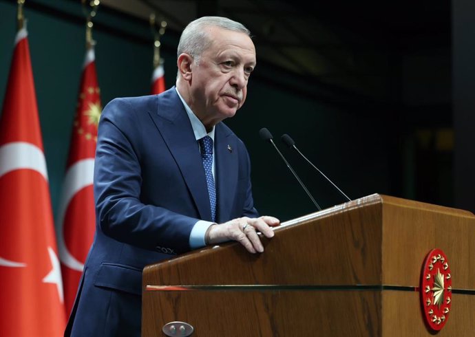Archivo - El presidente de Turquía, Recep Tayyip Erdogan, durante una rueda de prensa en Ankara (archivo)