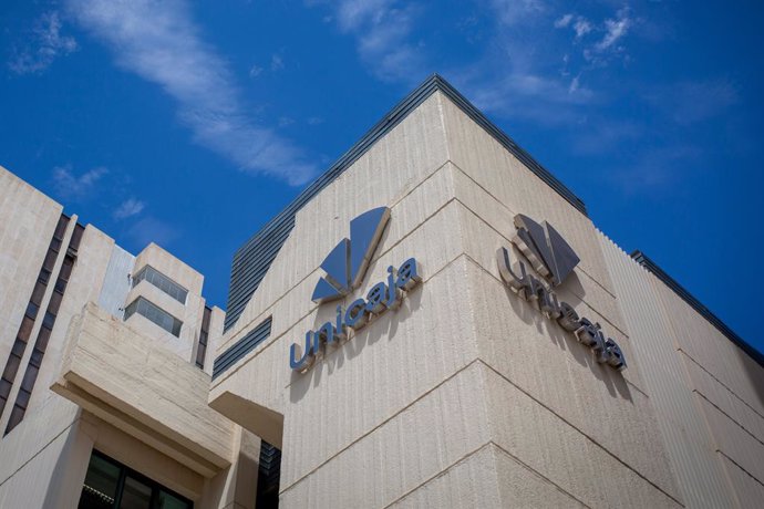 Logo de Unicaja