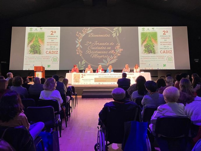 Celebración de las II Jornada de Cuidados en Residencias de Mayores de la provincia reúne en Jerez a 350 asistentes.