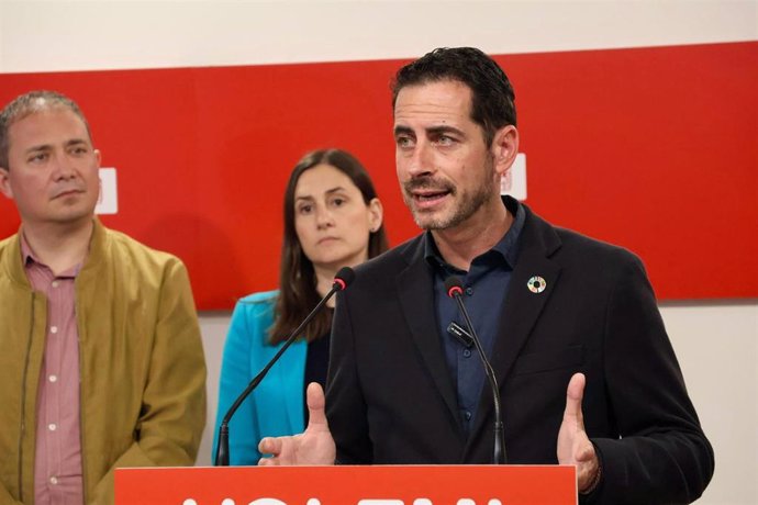 El líder del PSPV de la provincia de Valencia, Carlos Fernández Bielsa, presenta el V Congreso Provincial