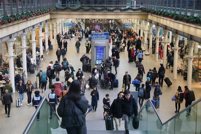 Archivo - Estación internacional de trenes de St Pancras en Londres
