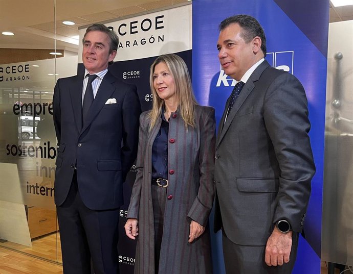 La presentación del informe 'Perspectivas Aragón 2025', elaborado por CEOE y KPMG, ha tenido lugar este martes, en la sede de la patronal.