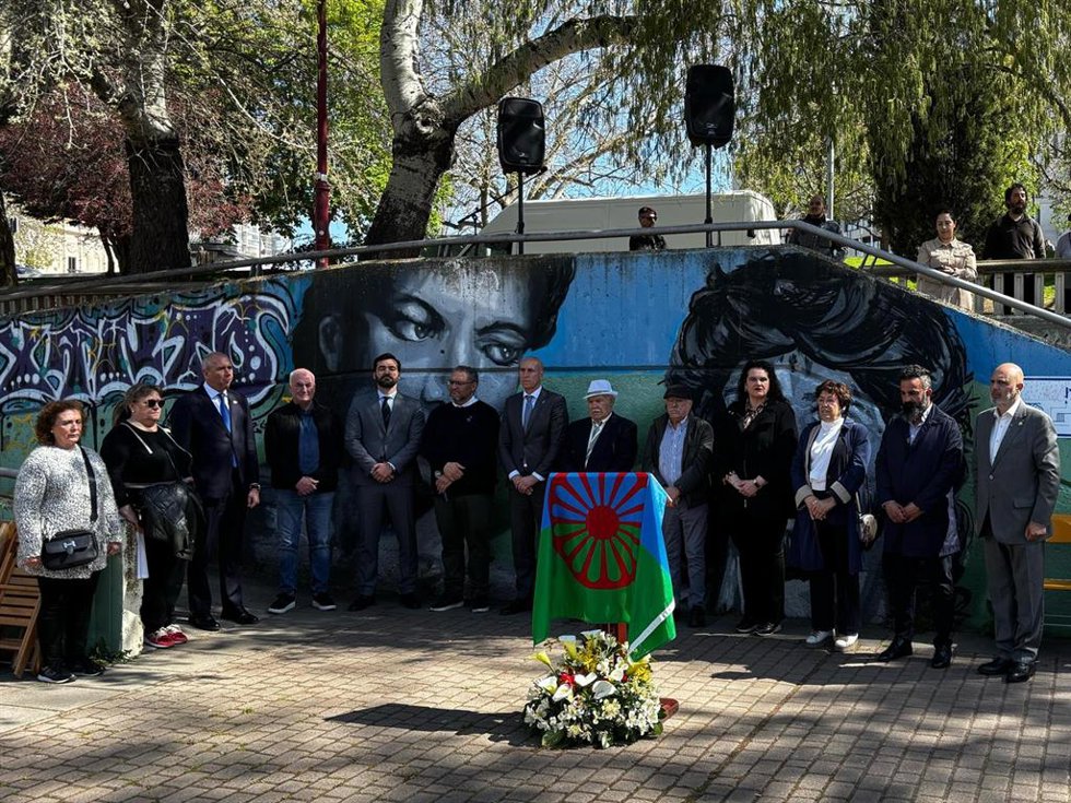 Celebración del reconocimiento al pueblo gitano en León.