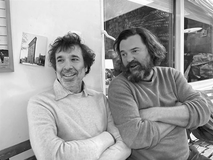 El CAL invita a Jacobo Bergareche y Alejandro Simón a conversar sobre la amistad en el Museo de Málaga.