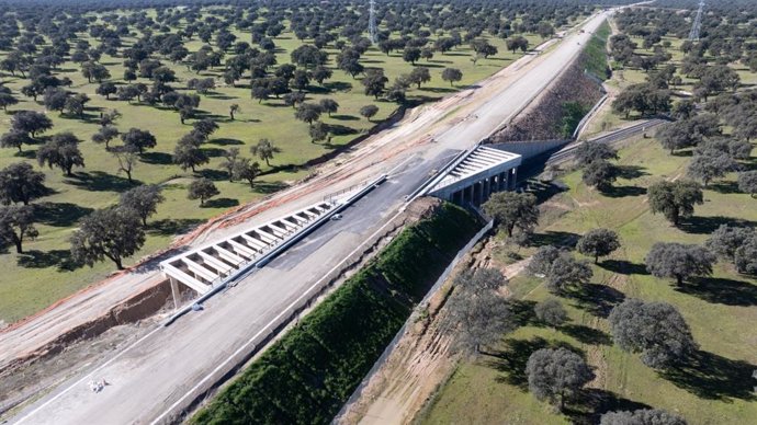 Tramo Talayuela-Plasencia, subtramo finalizado de plataforma Casatejada-Toril