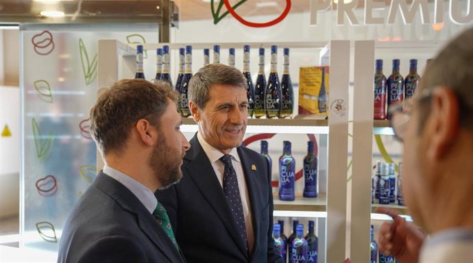 Visita a la cooperativa oleícola Picualia.