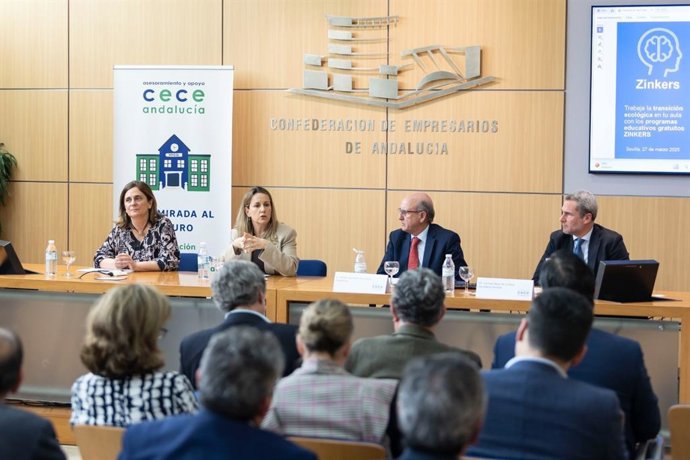 CECE-Andalucía y Fundación Repsol firman un acuerdo de colaboración con el objetivo de fomentar la educación en sostenibilidad y transición ecológica.