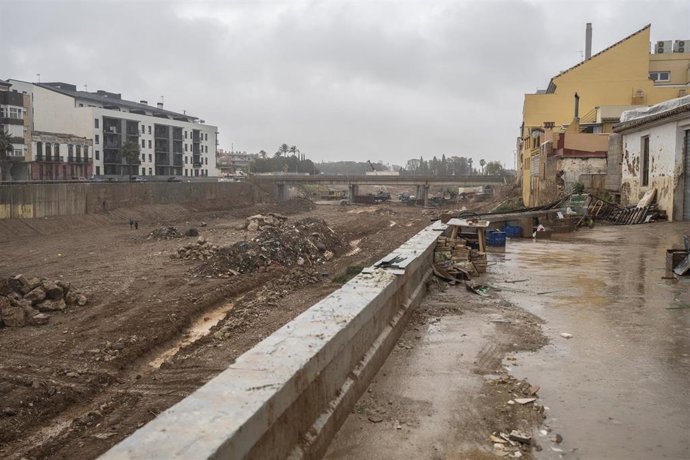 Archivo - Lluvias en la Zona del barranco de Paiporta, a 3 de marzo de 2025, en Paiporta, Valencia, Comunidad Valenciana (España). Los municipios afectados por la DANA del pasado 29 de octubre han reforzado las medidas preventivas ante la alerta nivel ama