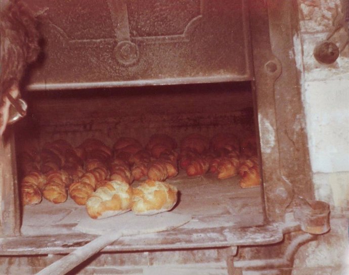 Imagen antigua del Forn Anglada.