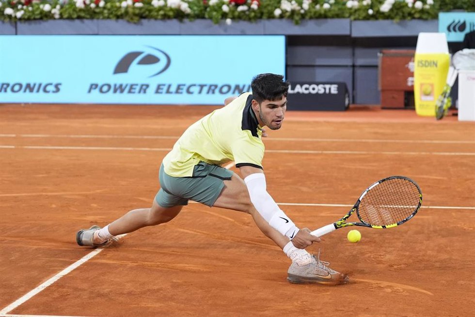 Archivo - El tenista español Carlos Alcaraz durante el Mutua Madrid Open 2024