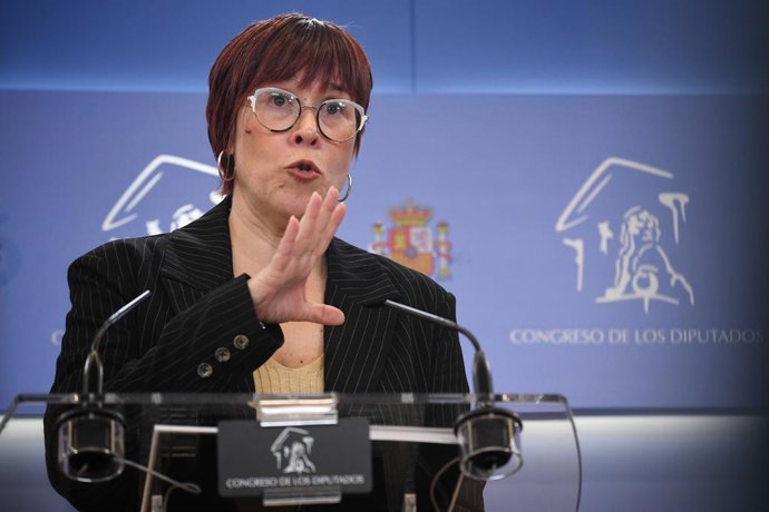 La portaveu de Compromís al Congrés, Águeda Micó, en una roda de premsa