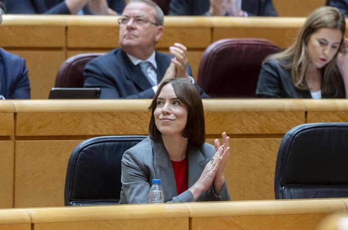 La ministra de Ciencia, Innovación y Universidades, Diana Morant, durante una sesión de control en el Senado,