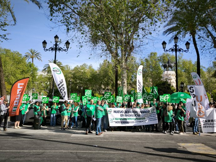 Protesta de los sindicatos de Justicia CSIF, STAJ, SPJ-USO, UGT y CCOO.