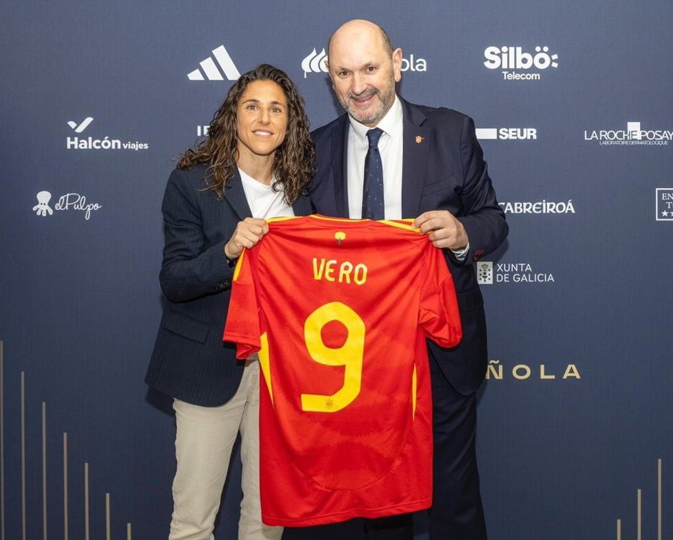 Rafael Louzán se reúne con Vero Boquete antes del España-Portugal en Balaídos