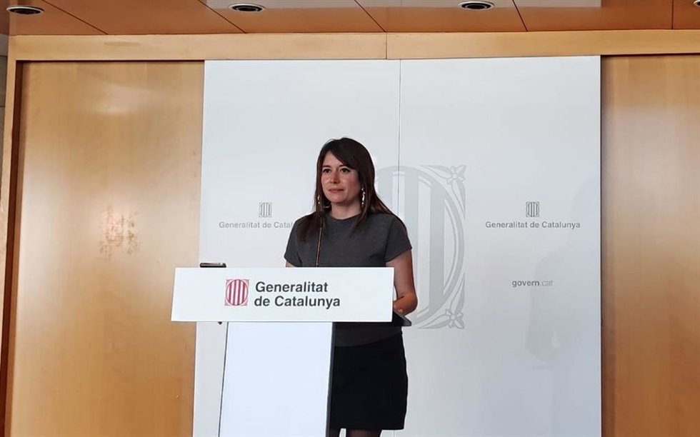 La diputada de la CUP en el Parlament Laure Vega, en rueda de prensa