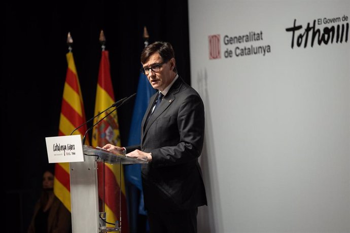 El presidente de la Generalitat de Catalunya, Salvador Illa, interviene durante una conferencia económica en el Círculo de Bellas Artes, a 20 de marzo de 2025, en Madrid