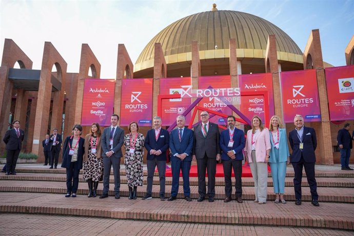 Presentación de las cuatro nuevas conexiones del aeropuerto de Sevilla en Routes Europe 2025.