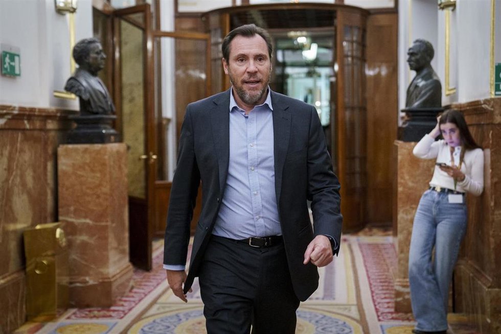 El ministro de Transportes y Movilidad Sostenible, Óscar Puente, a 8 de abril de 2025, en Madrid (España).