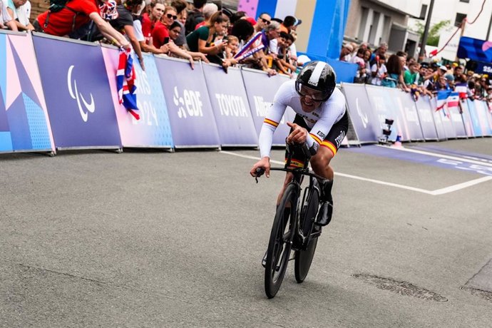 Archivo - Eduardo Santas durante la crono de la clase C3 de Paris 2024