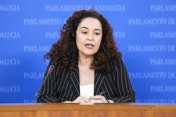 La portavoz del Grupo Por Andalucía, Inmaculada Nieto, este miércoles en rueda de prensa.