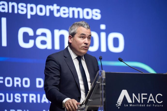 El presidente de ANFAC Josep María Recasens en la apertura institucional, durante el II Foro Anfac del Vehículo Industrial y Autobús.