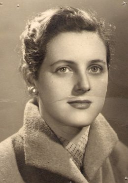 Rosi Sanguino de Pascual en una imagen de su juventud