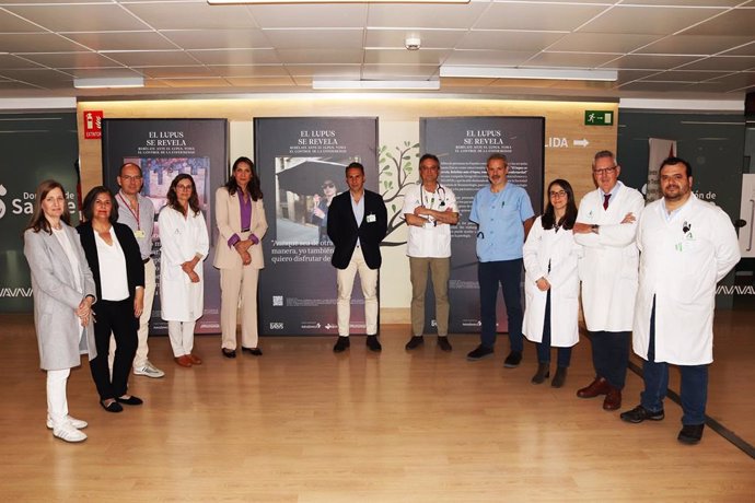 El Hospital Macarena inaugura la exposición 'El Lupus Se Revela'.
