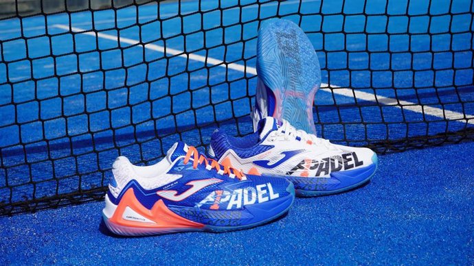 Joma y A1 Pádel lanzan la nueva edición especial de las zapatillas 'Open'.