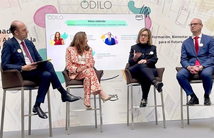 La consejera de Educación, Lydia Espina, participa en una mesa redonda en las II Jornadas sobre los Retos de las Administraciones Públicas en la Innovación Educativa, celebradas en Madrid.