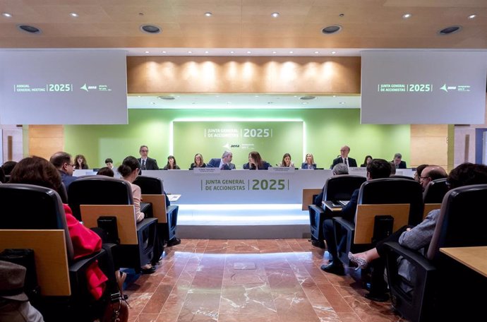 El presidente del Consejo de AENA, Maurici Lucena, durante una Junta General de Accionistas de Aena en la Terminal T4 del Aeropuerto Adolfo Suárez Madrid-Barajas, a 9 de abril de 2025, en Madrid (España). 