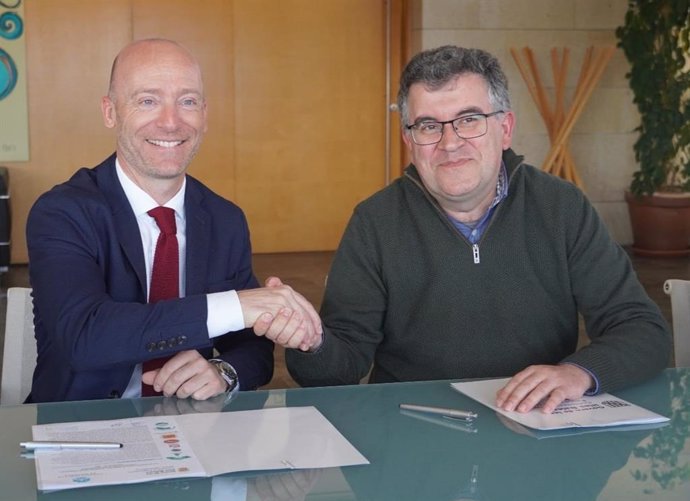 El presidente del Consell de Menorca, Adolfo Vilafranca, y el conseller de Agricultura, Joan Simonet.